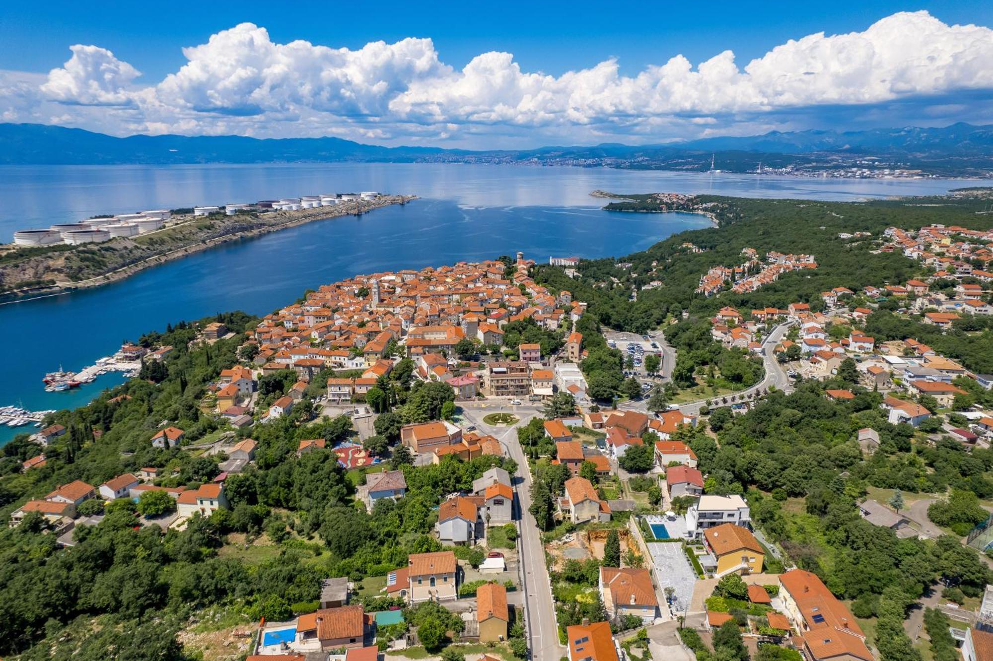 Appartments Adriatic Omišalj Exterior foto